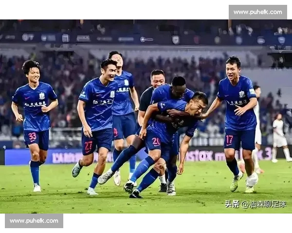 波斯光荣迎战上海申花，东西方足球风格碰撞引发全场热议